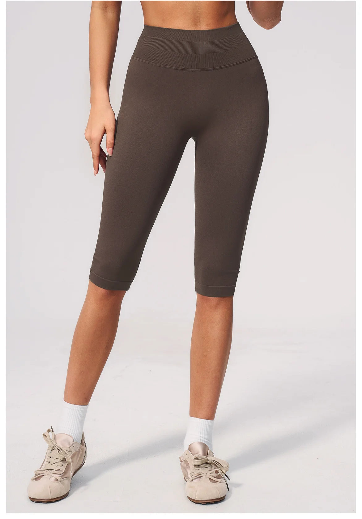 Women's Seamless Ribbed High Waist Yoga Capri Pants Tummy Control Butt Lifting Leggings Squat Proof 4-Way Running Workout Tights