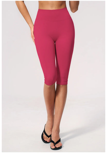 Women's Seamless Ribbed High Waist Yoga Capri Pants Tummy Control Butt Lifting Leggings Squat Proof 4-Way Running Workout Tights