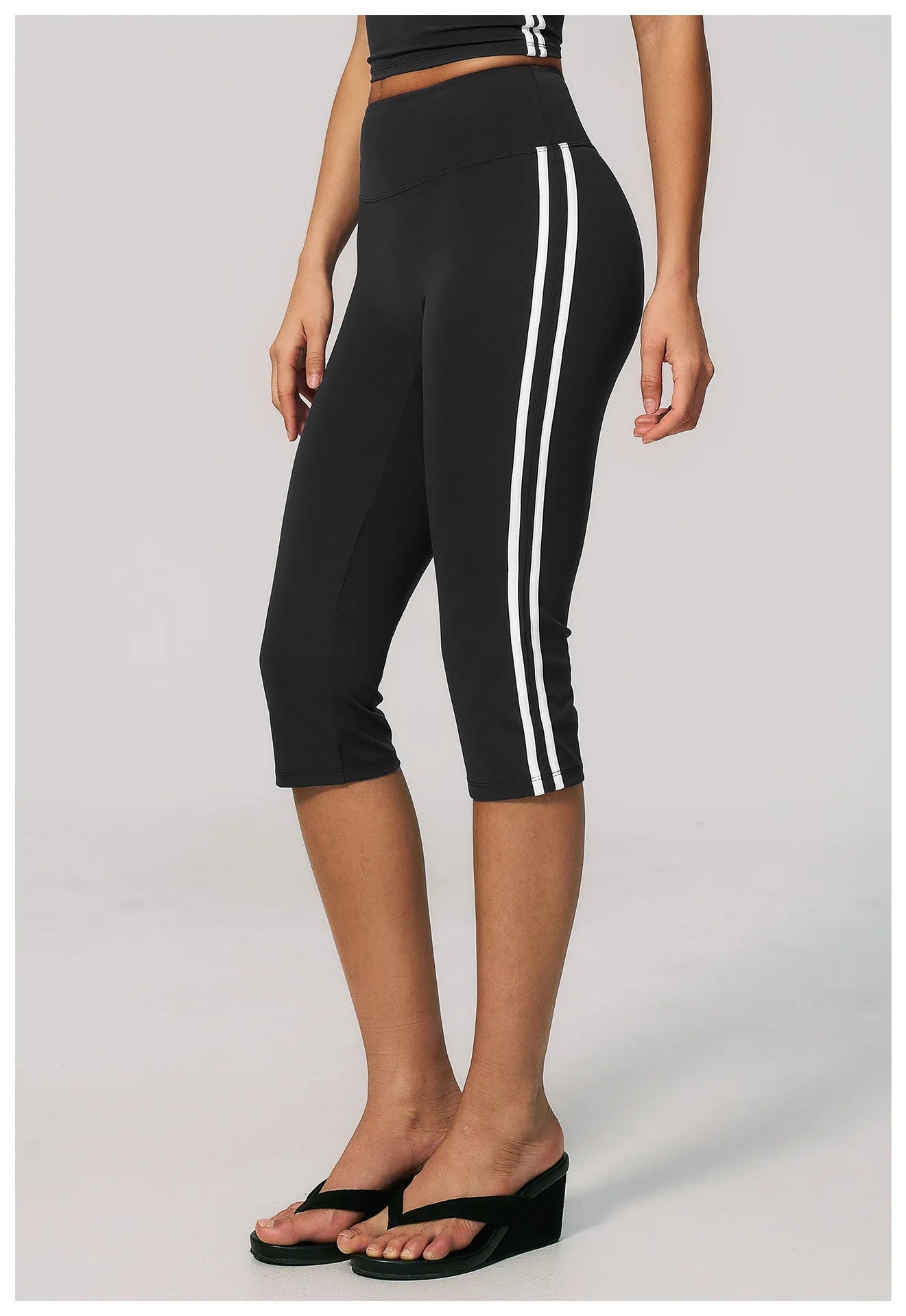 Yoga Capri Pants Women Fitness Leggings Running Cycling Pants Breathable Sports Leggings High Waist Summer Workout Gym Clothing
