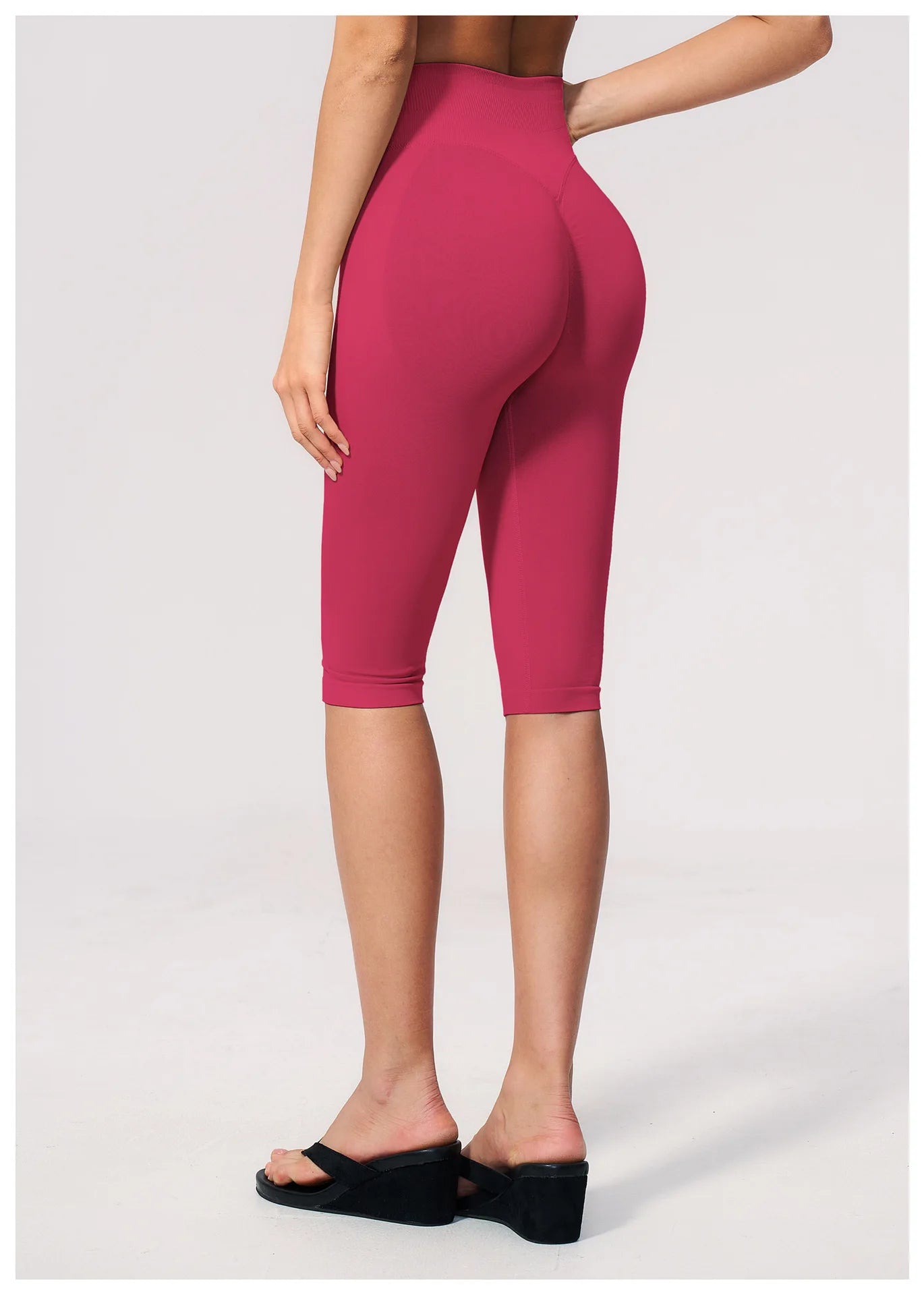 Women's Seamless Ribbed High Waist Yoga Capri Pants Tummy Control Butt Lifting Leggings Squat Proof 4-Way Running Workout Tights