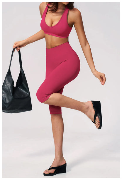 Women's Seamless Ribbed High Waist Yoga Capri Pants Tummy Control Butt Lifting Leggings Squat Proof 4-Way Running Workout Tights