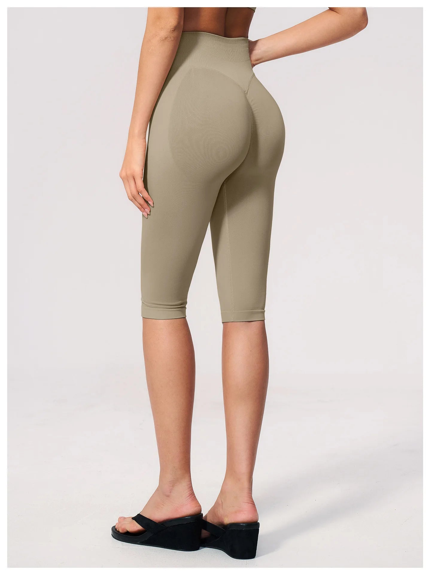 Women's Seamless Ribbed High Waist Yoga Capri Pants Tummy Control Butt Lifting Leggings Squat Proof 4-Way Running Workout Tights